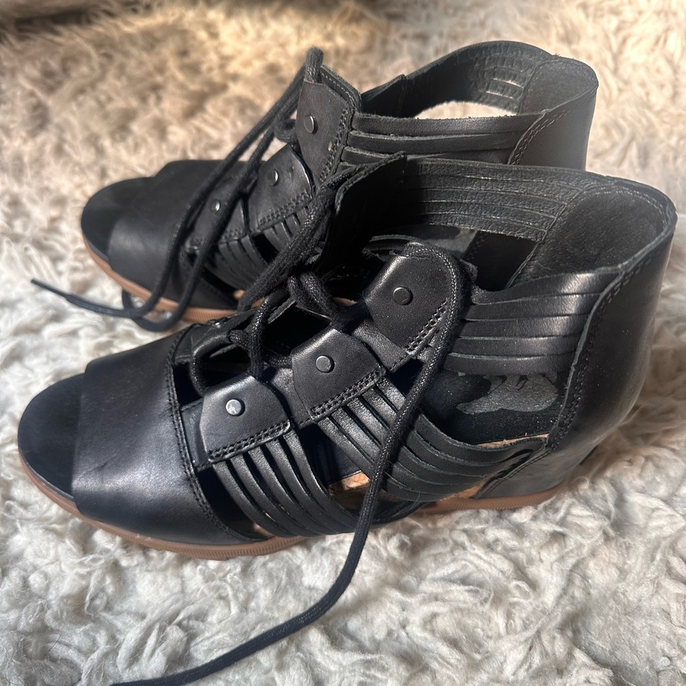 Sorel Black Lace Up Boots